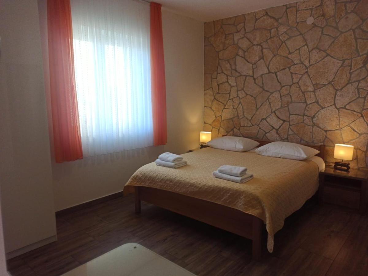 Guest House Renata Zadar Exterior foto