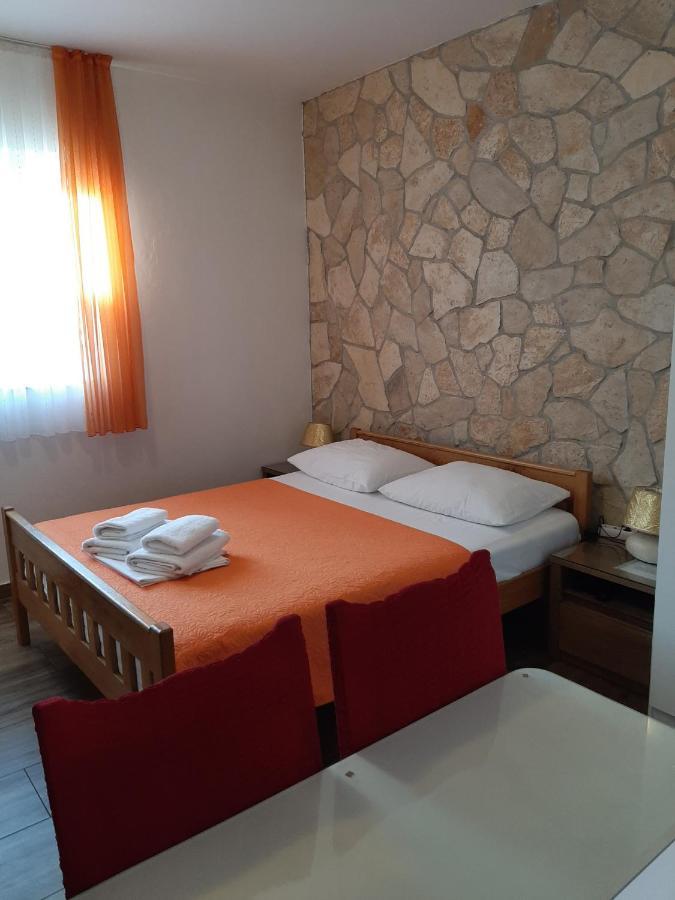 Guest House Renata Zadar Exterior foto