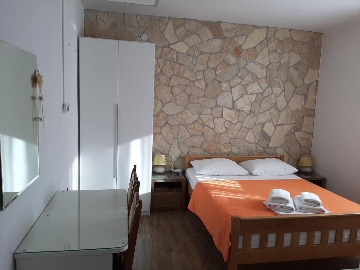 Guest House Renata Zadar Exterior foto