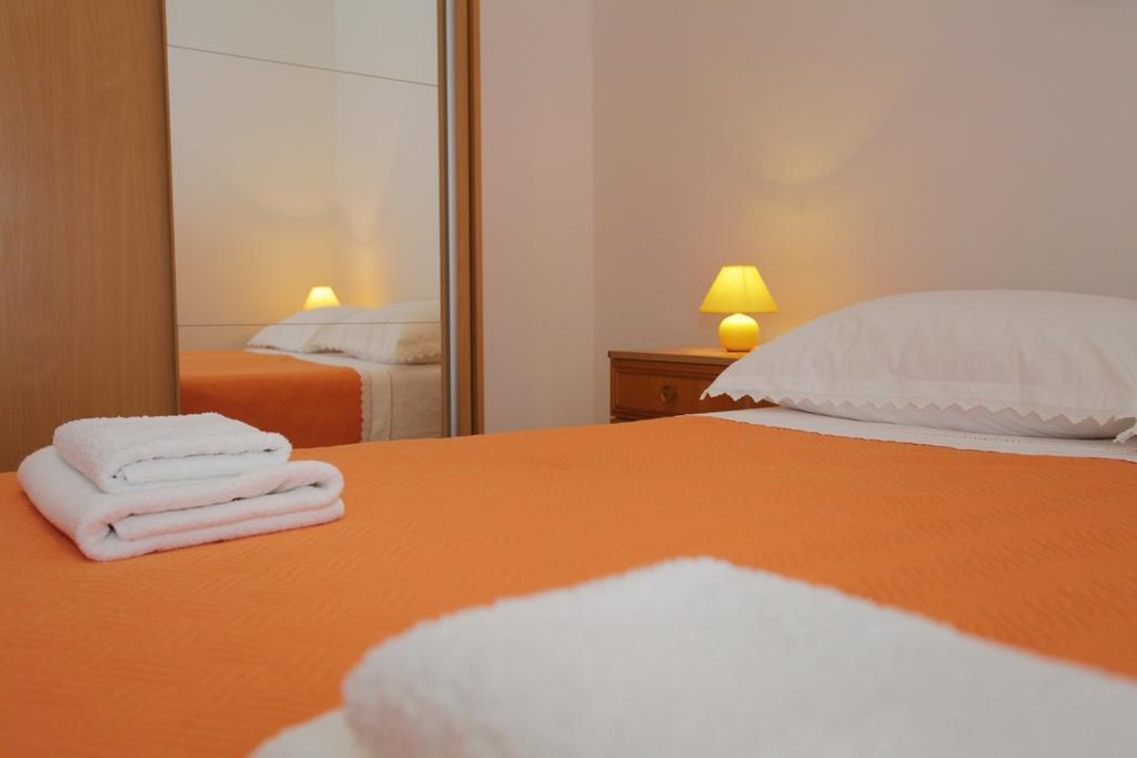 Guest House Renata Zadar Habitación foto
