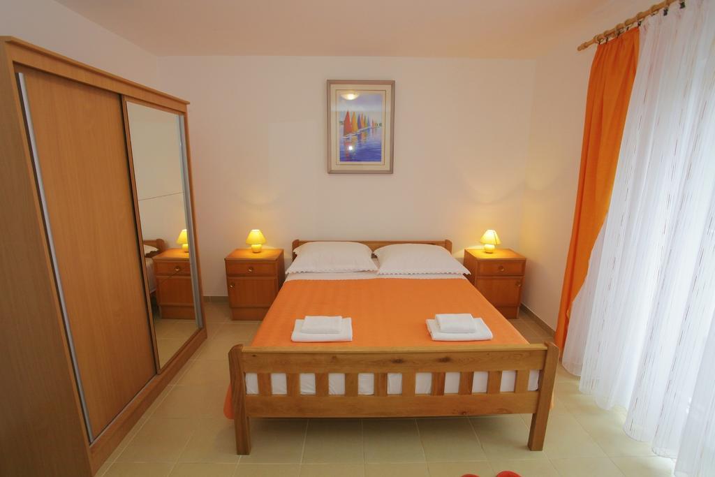 Guest House Renata Zadar Habitación foto